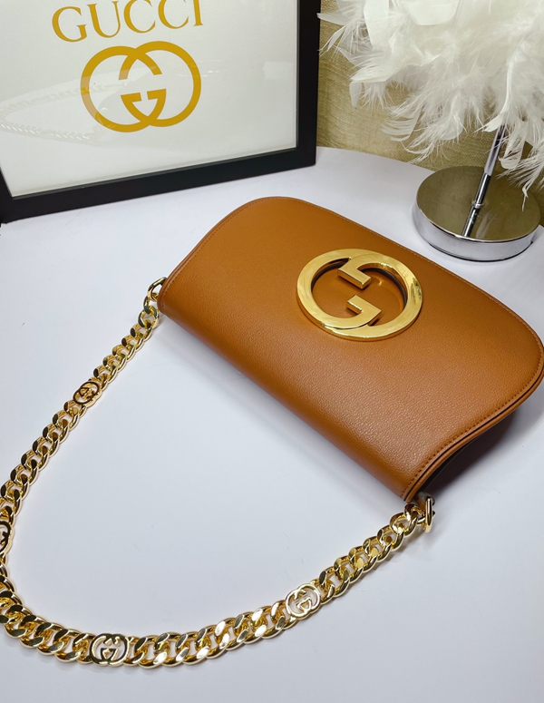 激安グッチバッグコピー側面デザイン